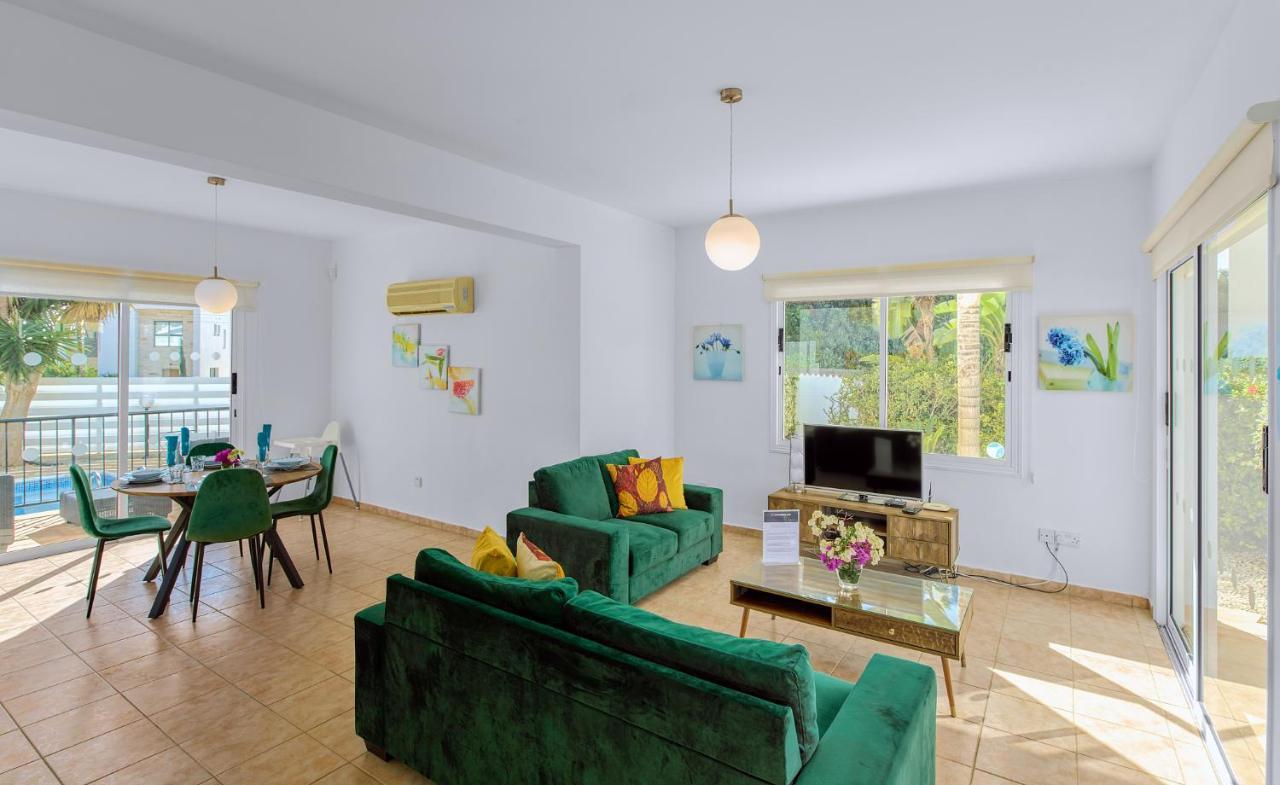 Villa Shiva By Ezoria Villas Kólpos tón Korallíon Eksteriør bilde