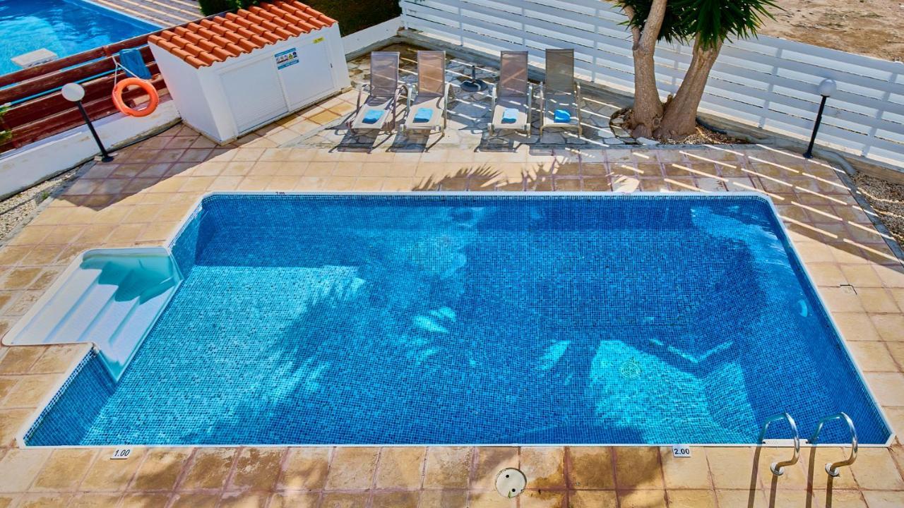 Villa Shiva By Ezoria Villas Kólpos tón Korallíon Eksteriør bilde