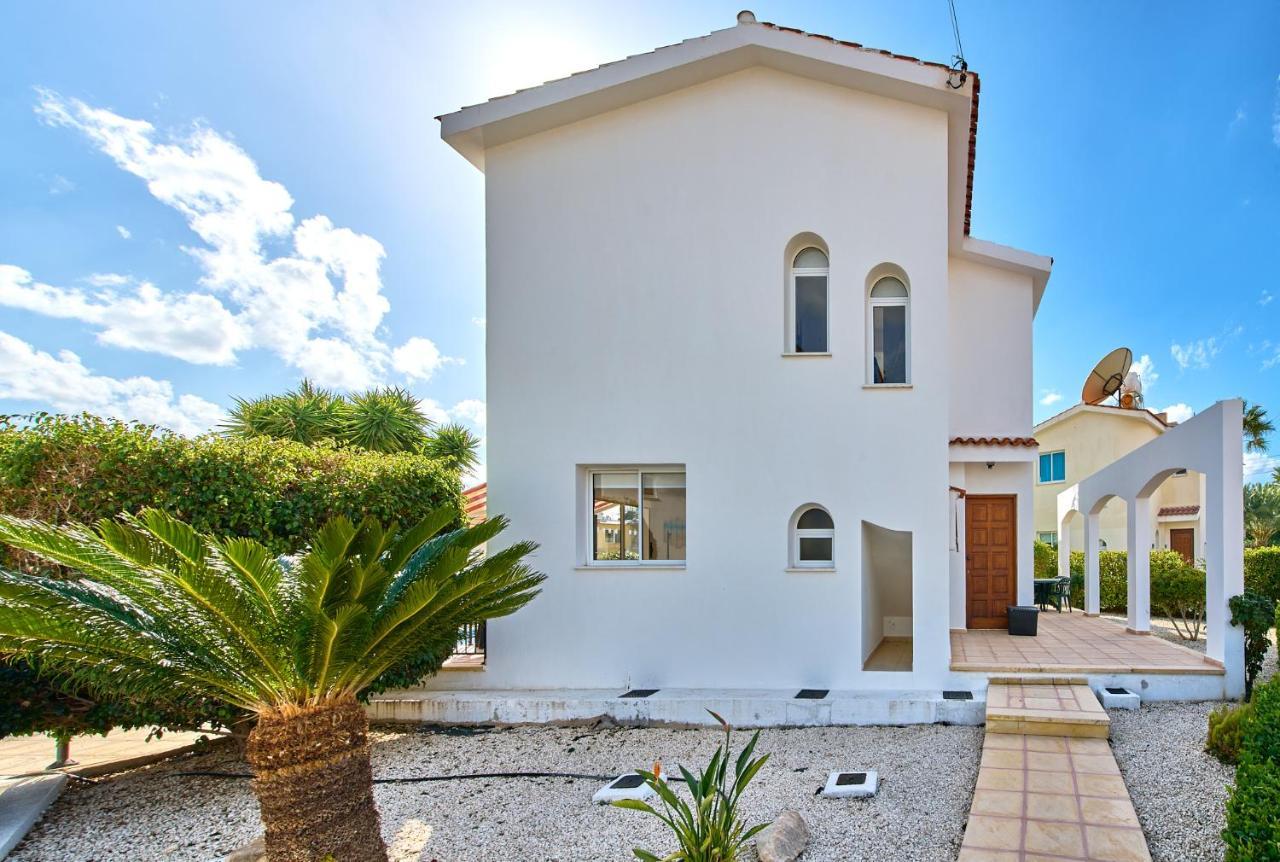Villa Shiva By Ezoria Villas Kólpos tón Korallíon Eksteriør bilde